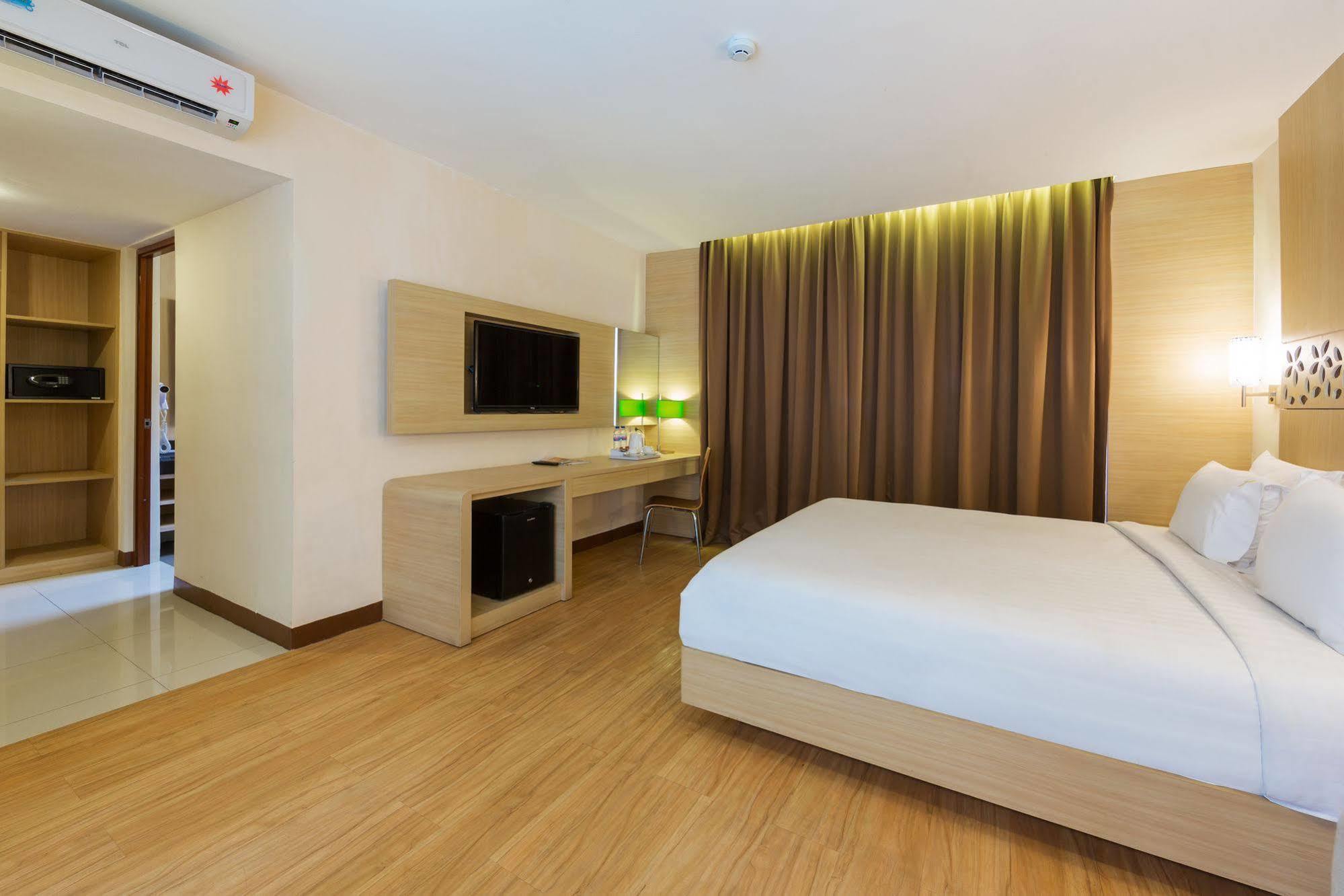 Vihan Suites Bali Kuta  Exterior photo