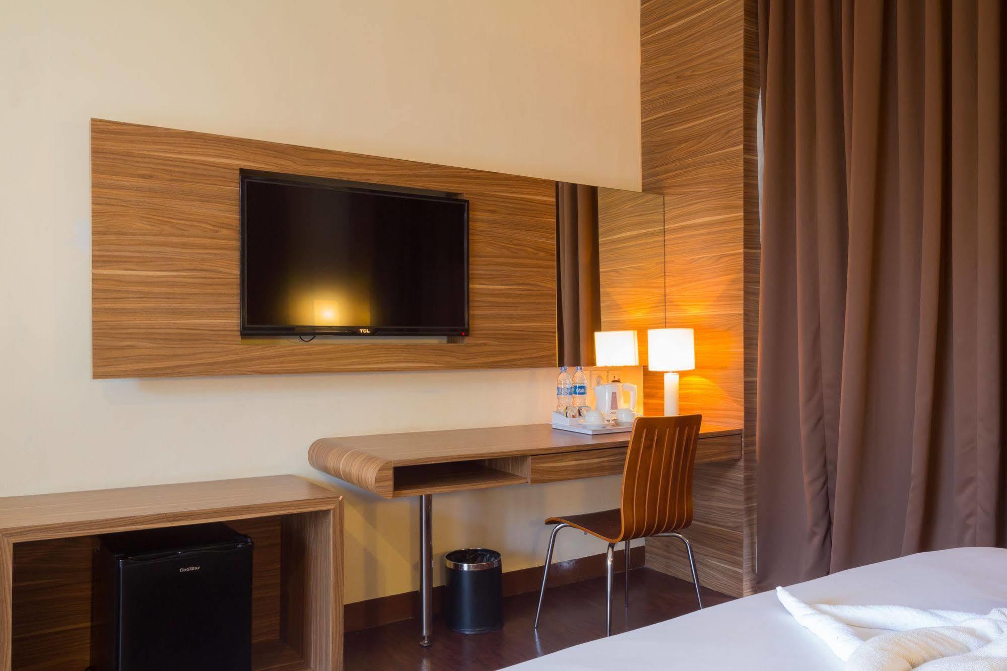 Vihan Suites Bali Kuta  Exterior photo